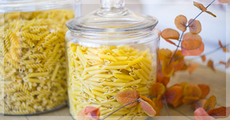 乾麺・缶詰は使い道が良いアイテム！